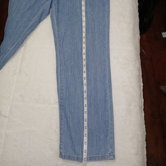 L.L. BEAN CLASSIC FIT DENIM JEANS, SIZE 6 PETITE - Picture 4 of 6
